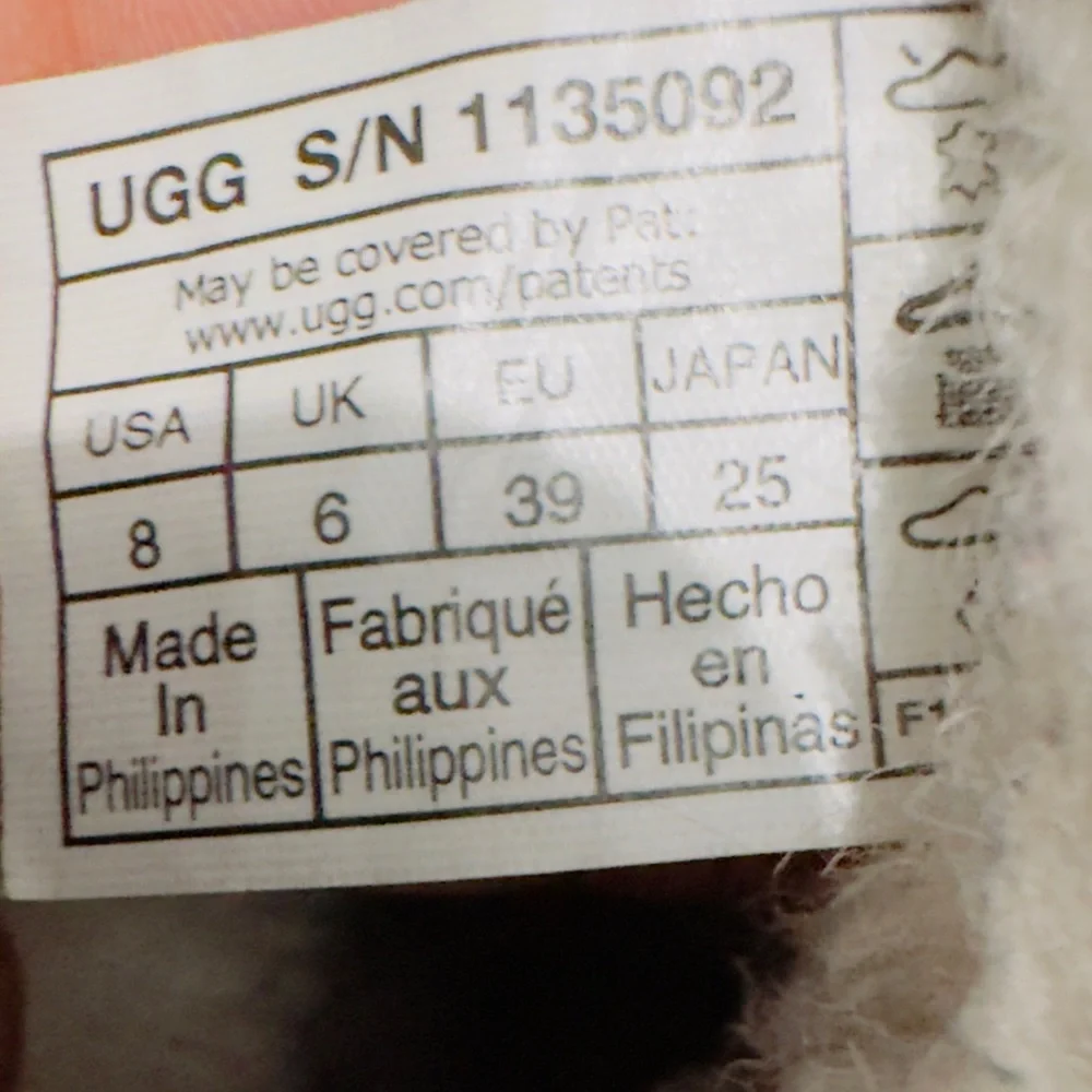 Ugg cozy Tan Suede platform Boots - Picture 4 of 5